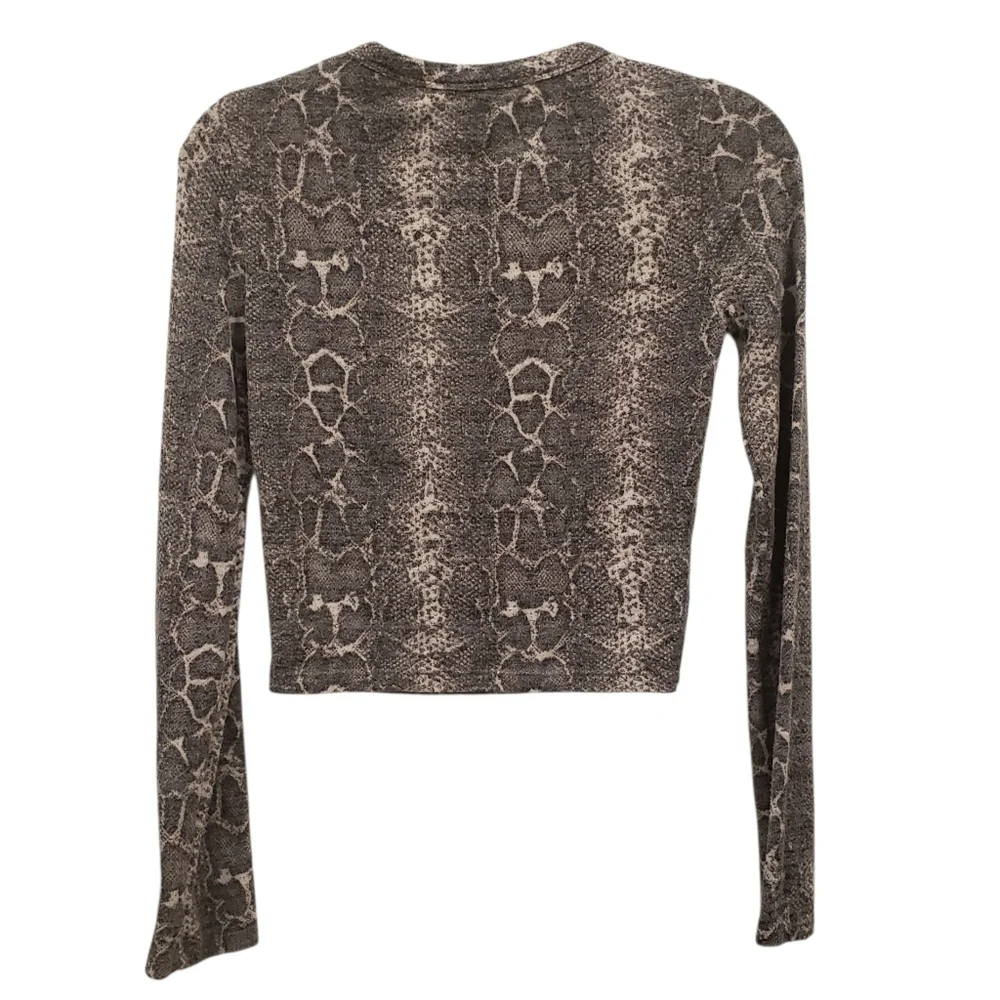 Sz S Zara Super Soft Long Sleeve Snake Print Polyester Blend Cropped Pullover
